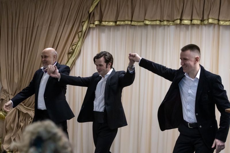 «Битва баритонів»